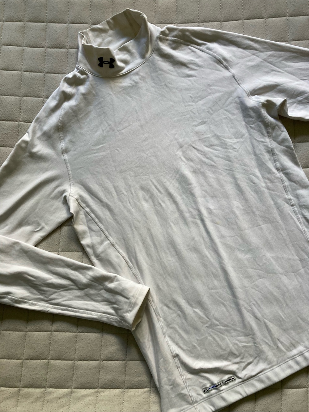 Under Armour Men’s White Long-Sleeve Performance Compression Shirt
